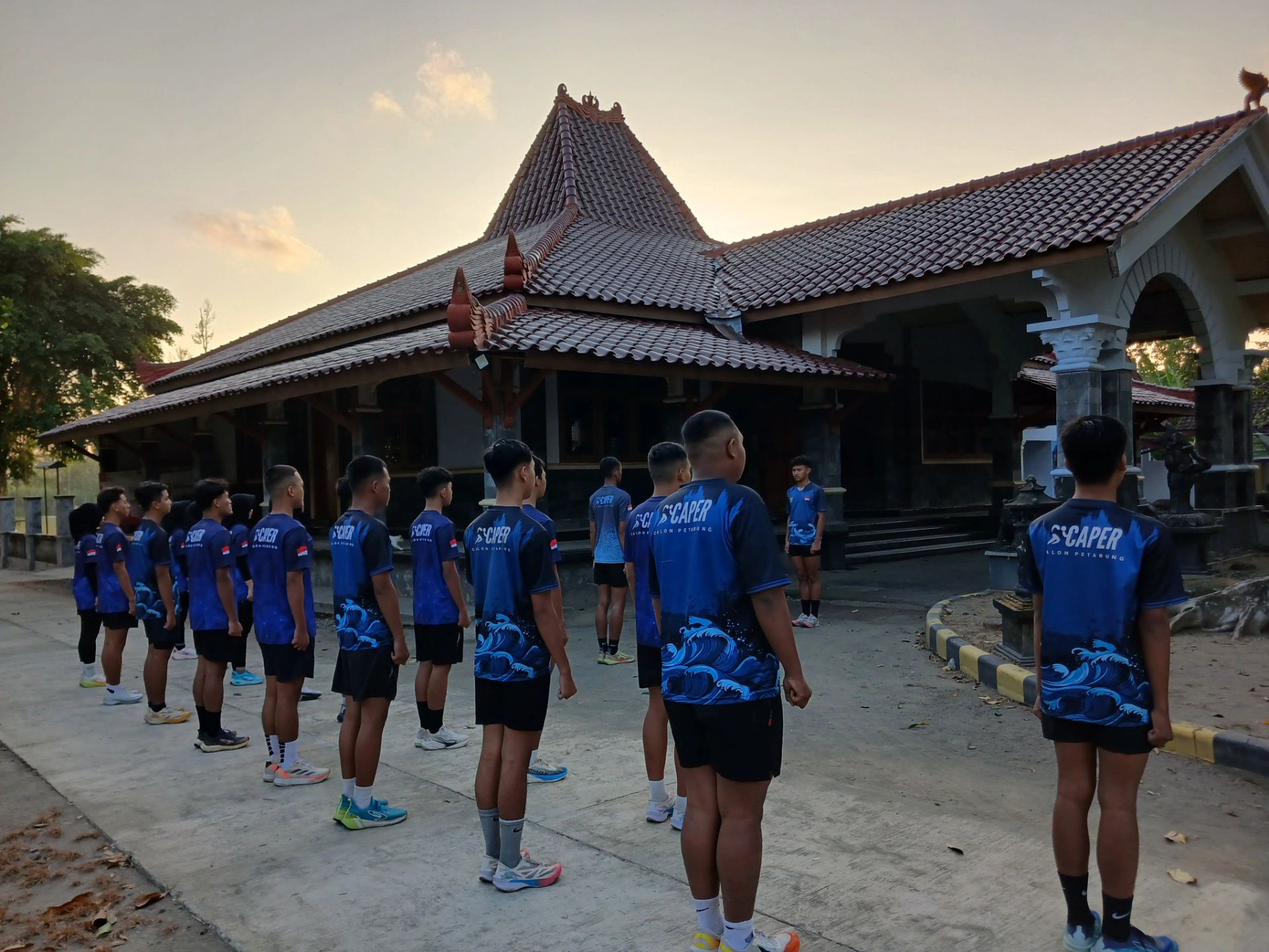 Pembinaan fisik siswa CAPER